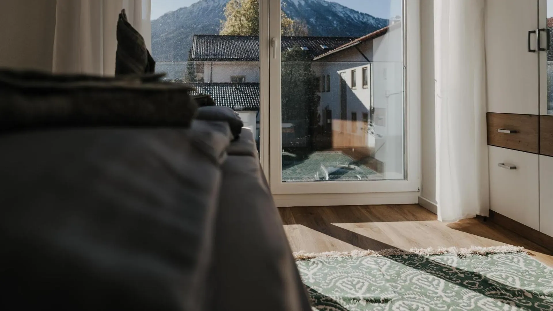 Bergluft Suiten Edelsberg Und Falkenstein Пфронтен
